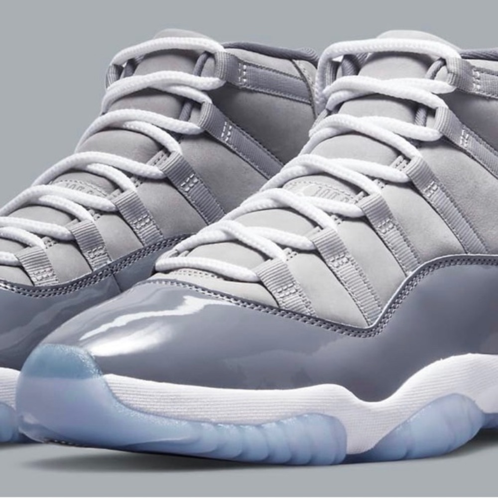 Cool Grey Air Jordans *NEW* Barley Worn / Men 8.5 or Womens 10.5 && UK 8